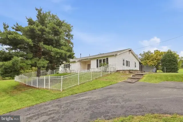 12349 Layman Rd, Thurmont