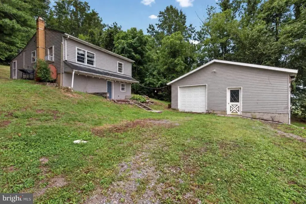 5164 State Route 147, DALMATIA