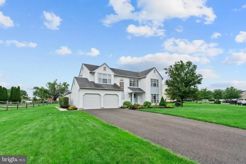 1438 Bentley Dr, WARRINGTON