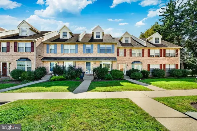 104 Susan Constant Ct #4, Norristown