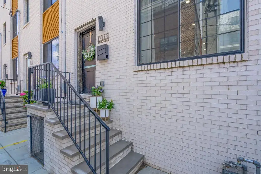 3213 Chatham St, PHILADELPHIA