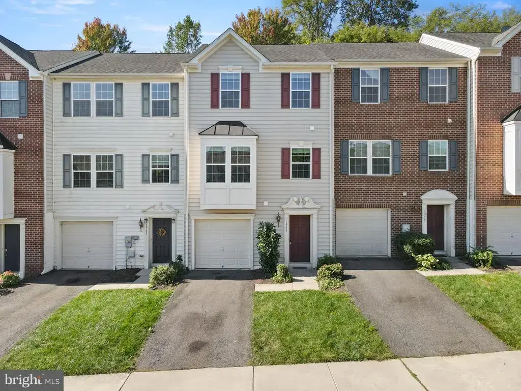 1953 Asheville Dr, CHARLOTTESVILLE