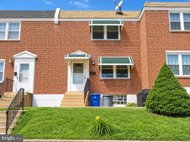 611 Green Ln, Philadelphia