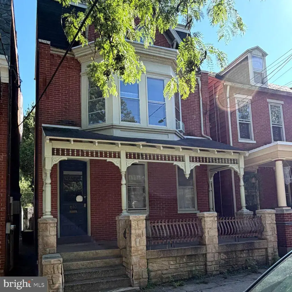 610 W Chestnut St, LANCASTER