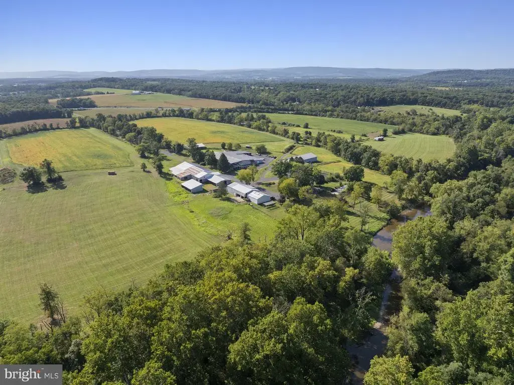 800 Pond Bank Rd, GETTYSBURG