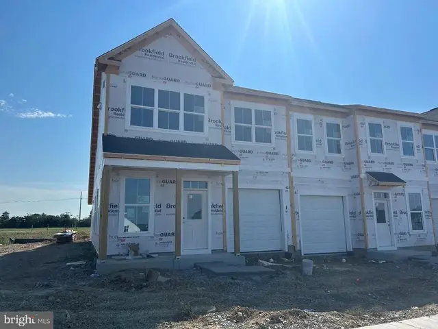 422 Granite Ridge Dr, Winchester