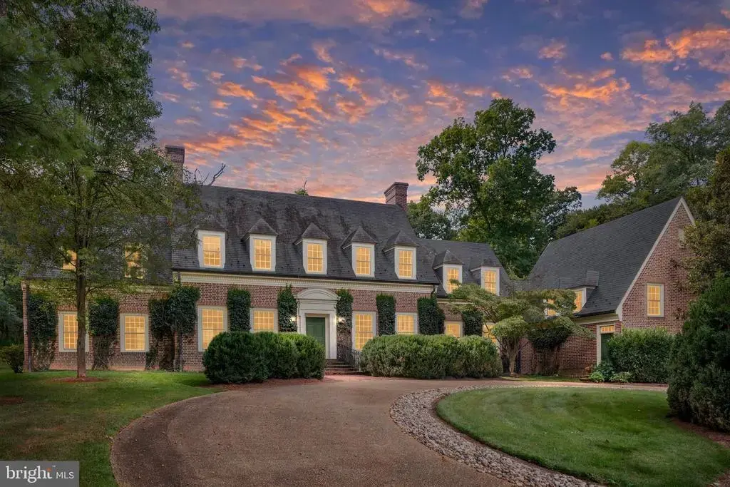 261 Merrifield Ln, WINCHESTER