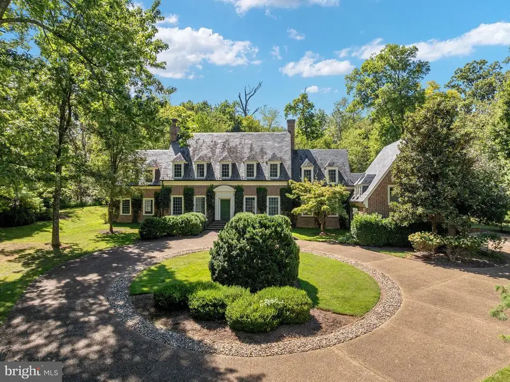 261 Merrifield Ln, WINCHESTER