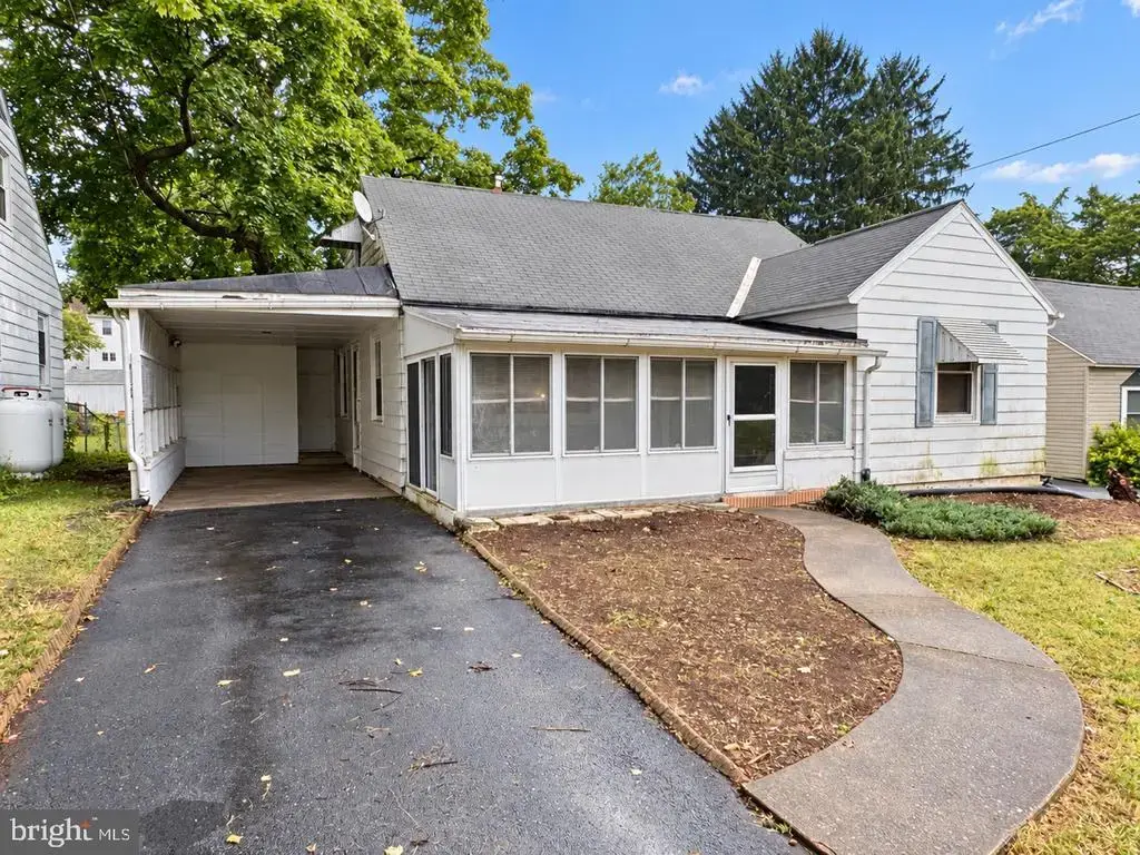 453 Middletown Rd, HUMMELSTOWN