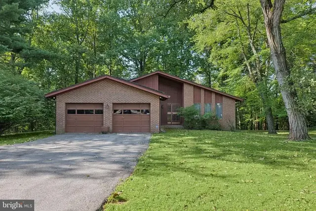 8810 Emory Grove Rd, Gaithersburg