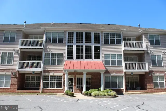 1599 Homeland Dr #1d, Sykesville