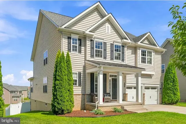 502 Whinstone Dr, Reisterstown