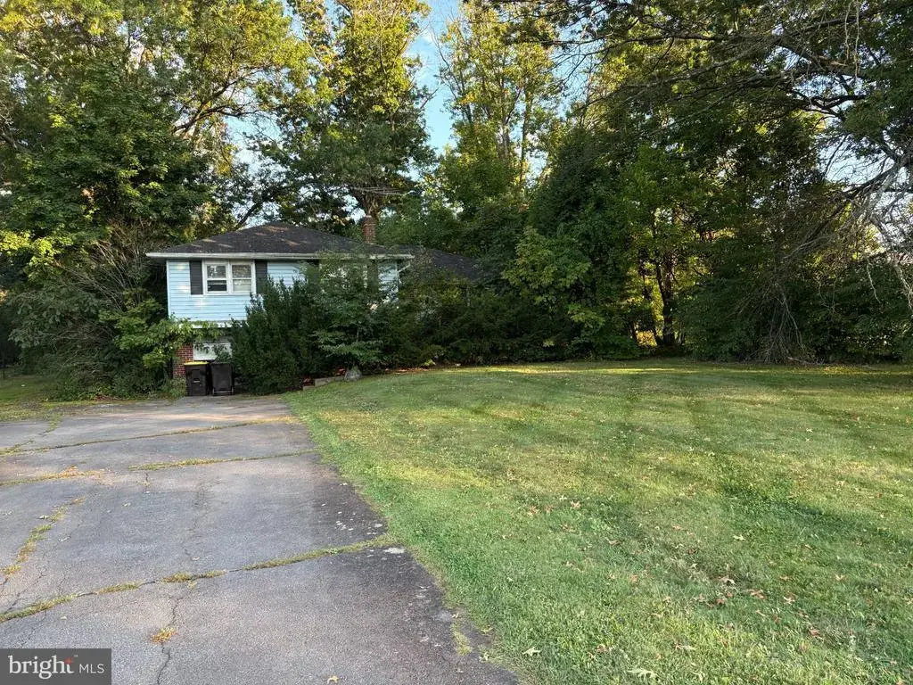 965 Route 113, SELLERSVILLE