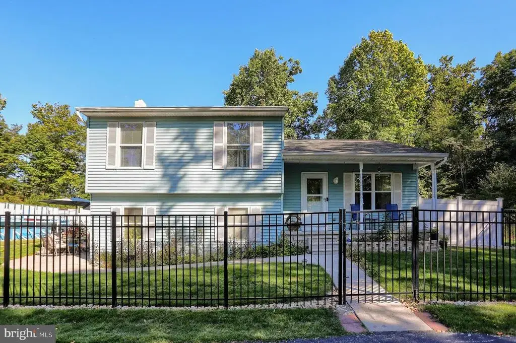 708 Range End Rd, DILLSBURG
