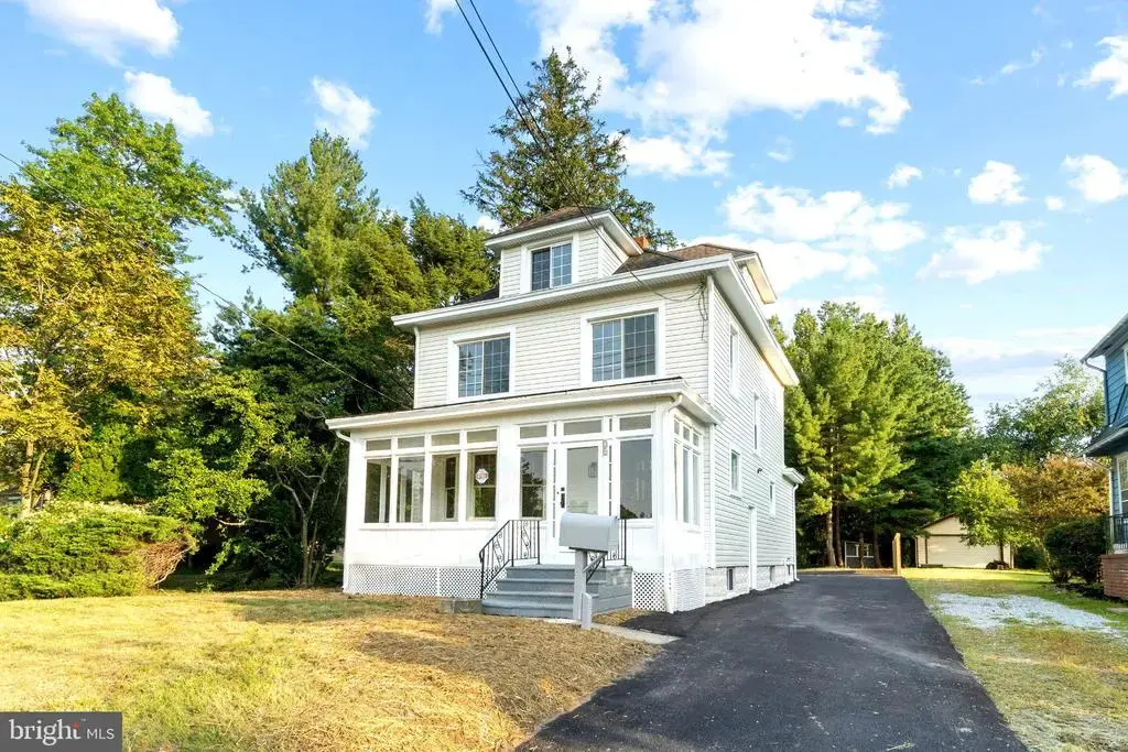 71 Carlton Ave, EWING