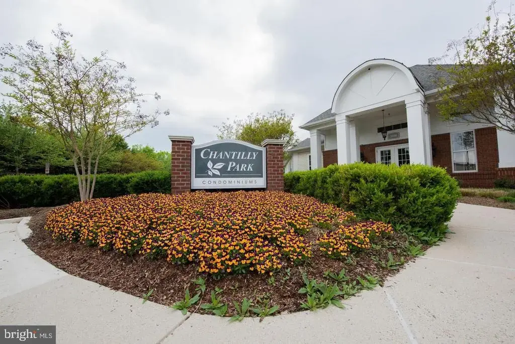 3820 Lightfoot St #115, CHANTILLY