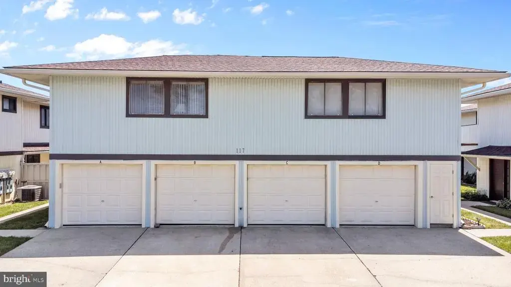 117 112th St #117b, OCEAN CITY