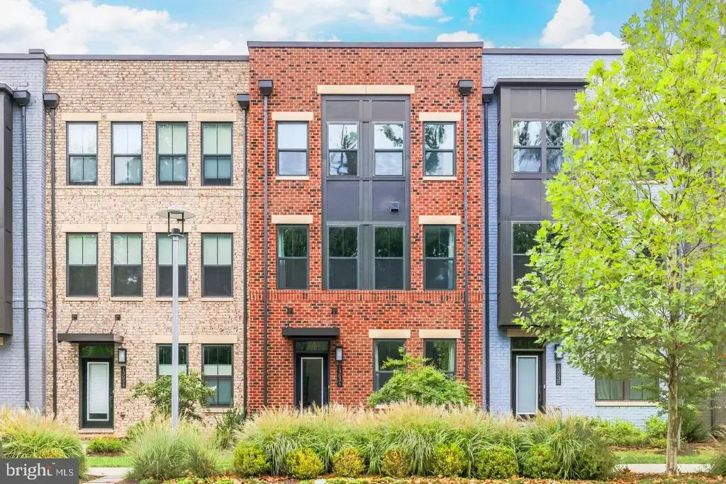 13036 Hattontown Sq, HERNDON