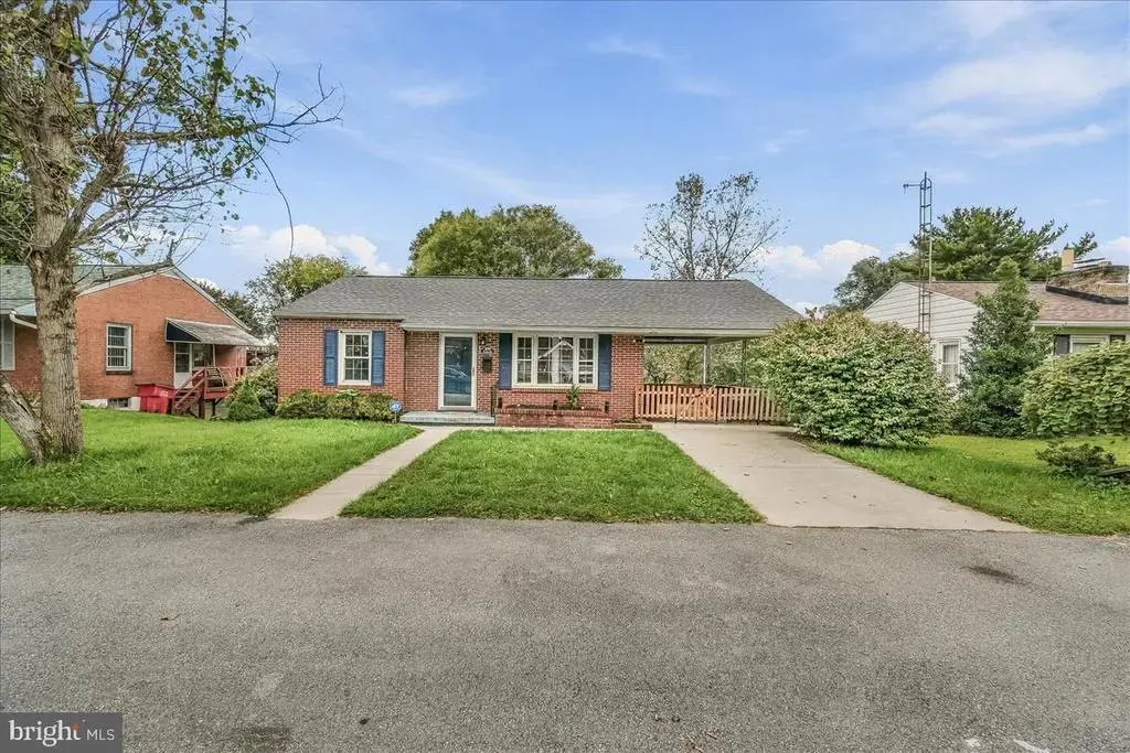 11010 Clinton Ave, HAGERSTOWN