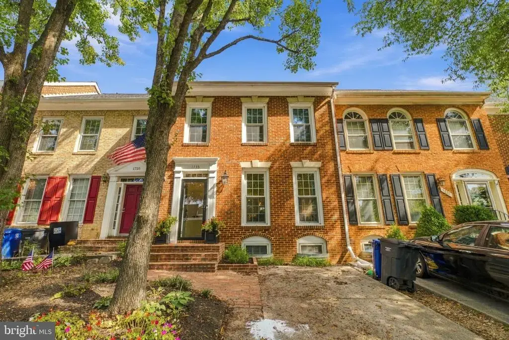 1733 Dogwood Dr, ALEXANDRIA