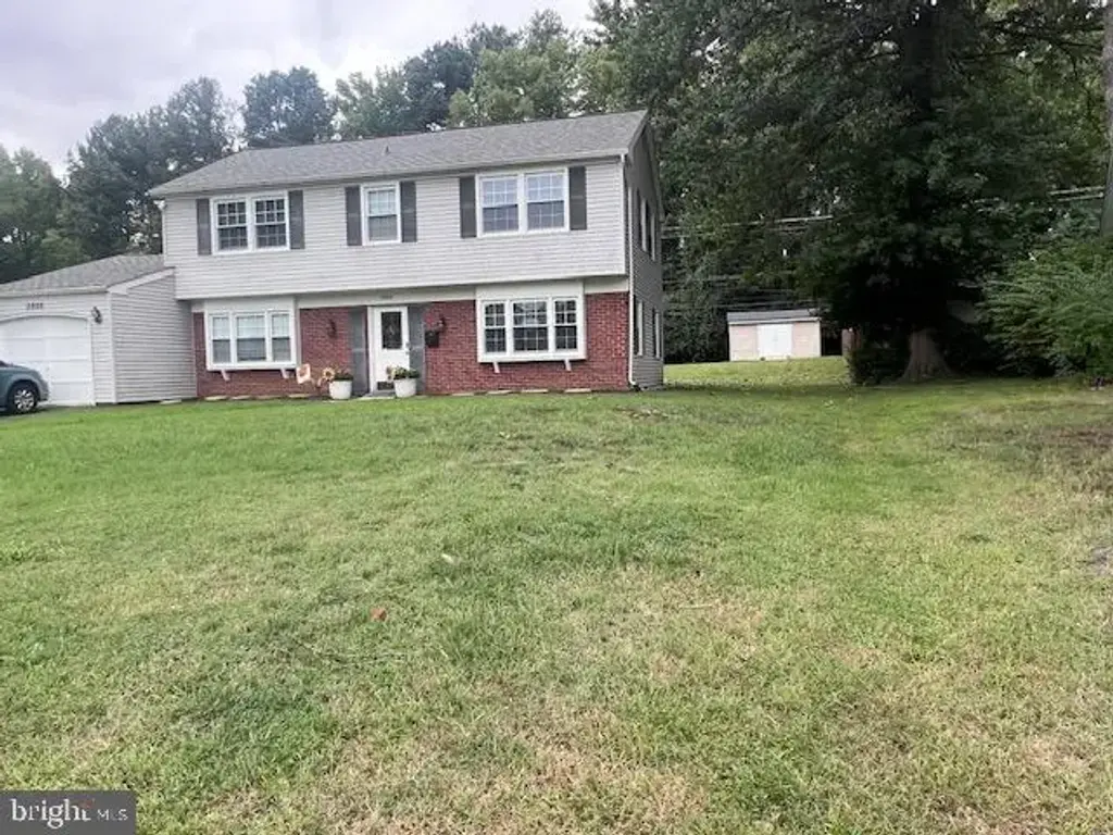 2808 Federal Ln, BOWIE