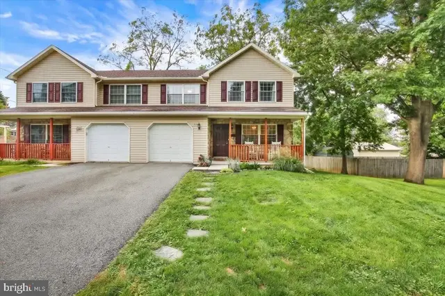 117 Norman St, West Lawn