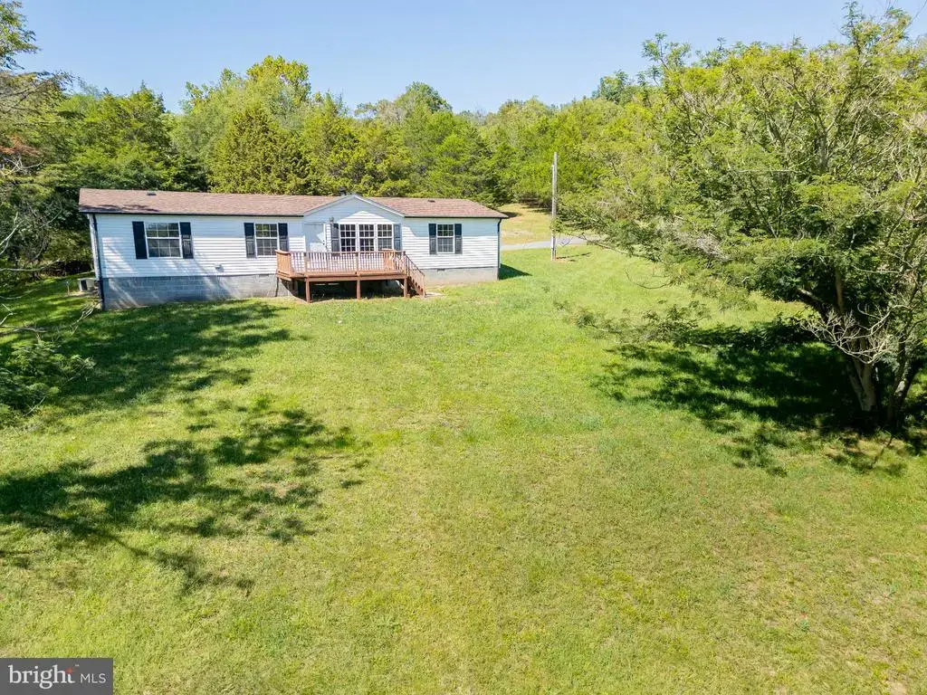 79 Humidity Ln, CABINS