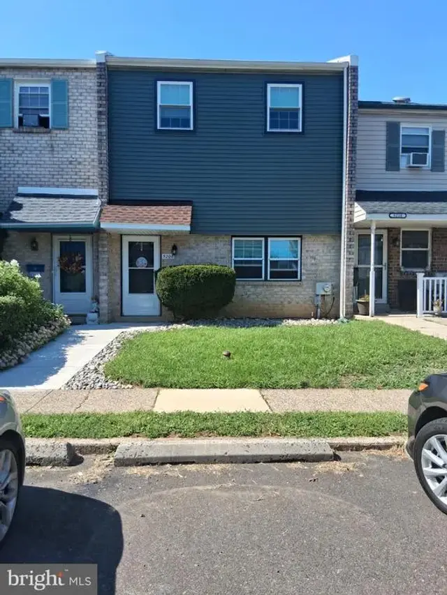 5208 Inlet Dr #n, Bensalem