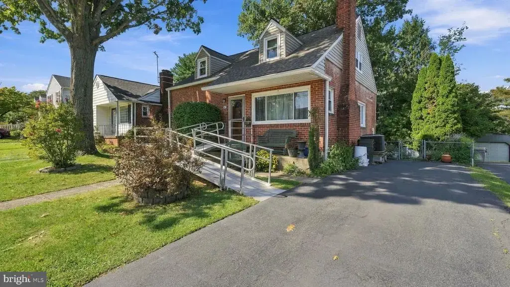 66 Barren Rd, NEWTOWN SQUARE