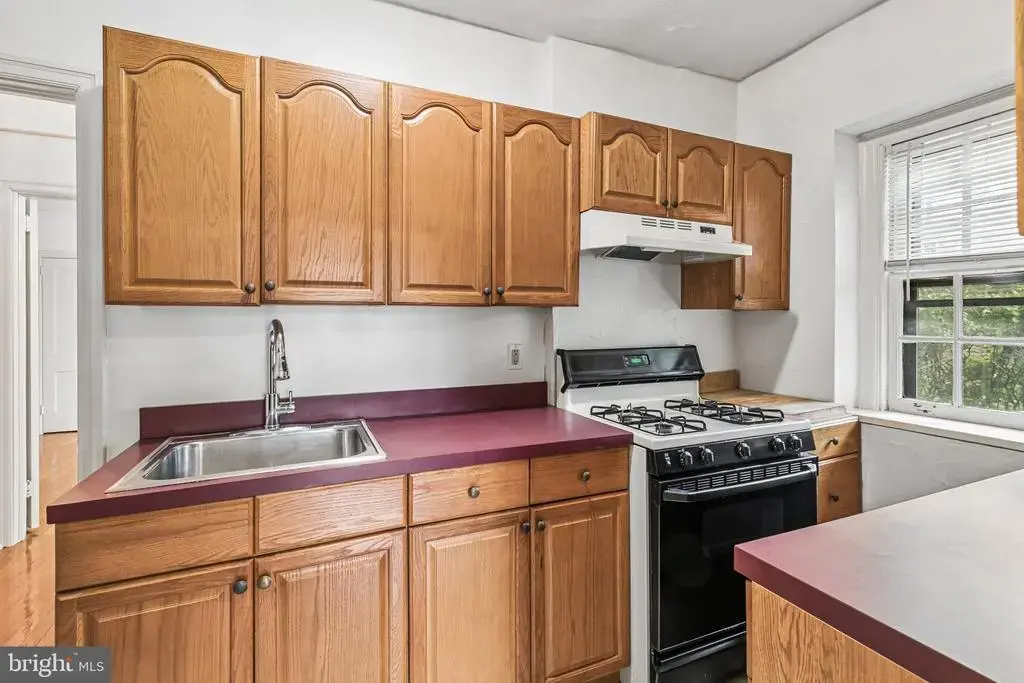 126 Argyle Rd #c2, ARDMORE