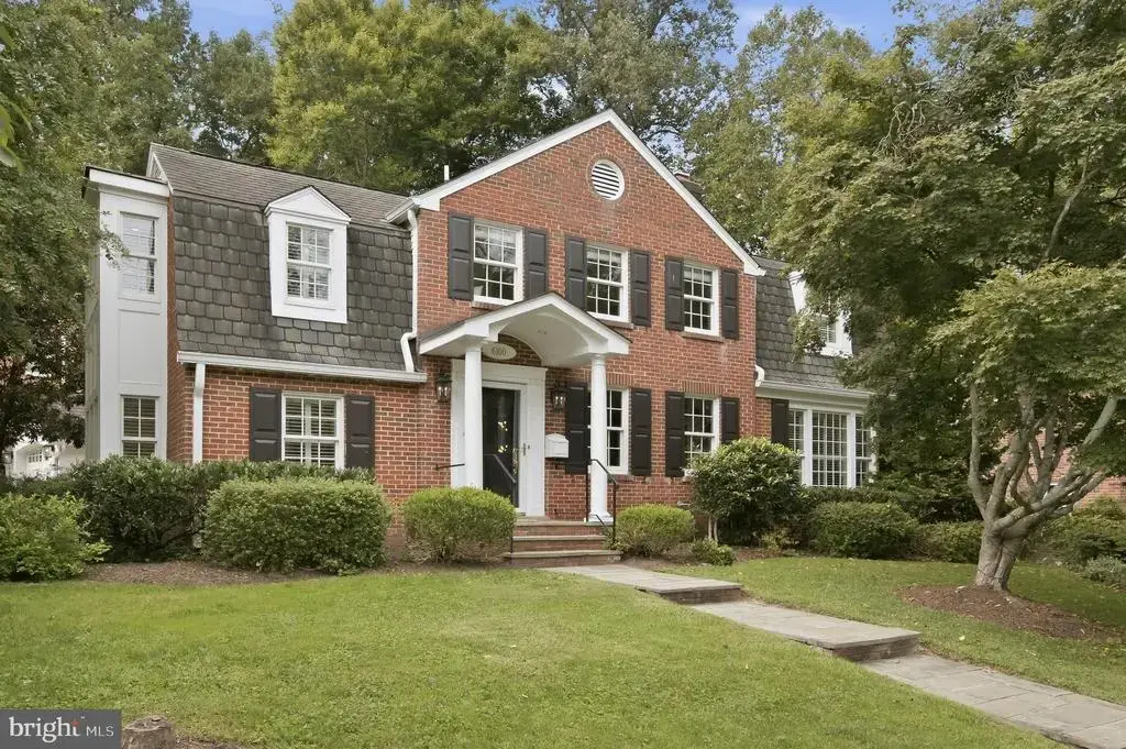 6100 Gloster Rd, BETHESDA