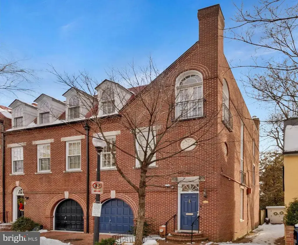 3230 Volta Pl Nw, WASHINGTON