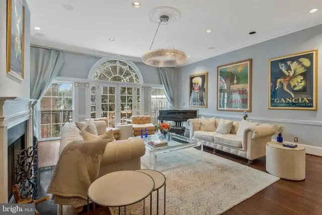 3230 Volta Pl Nw, Washington