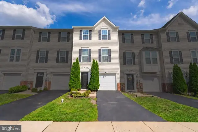 82 Green View Dr, Pottstown