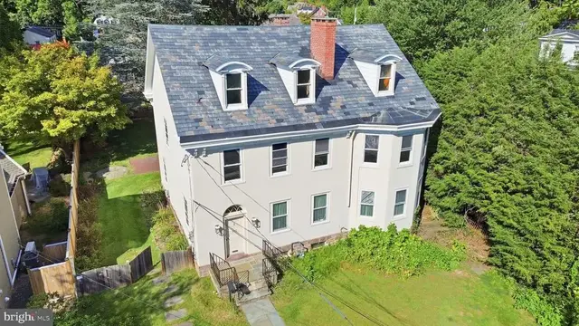 113 E Penn St, Newtown
