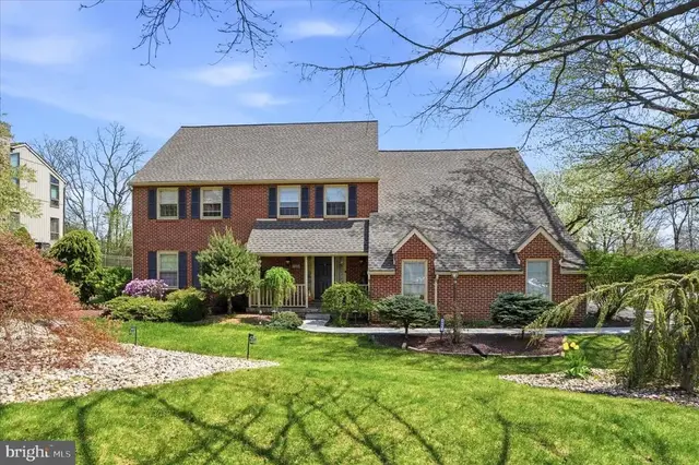 1551 Duxbury Ct, Allentown