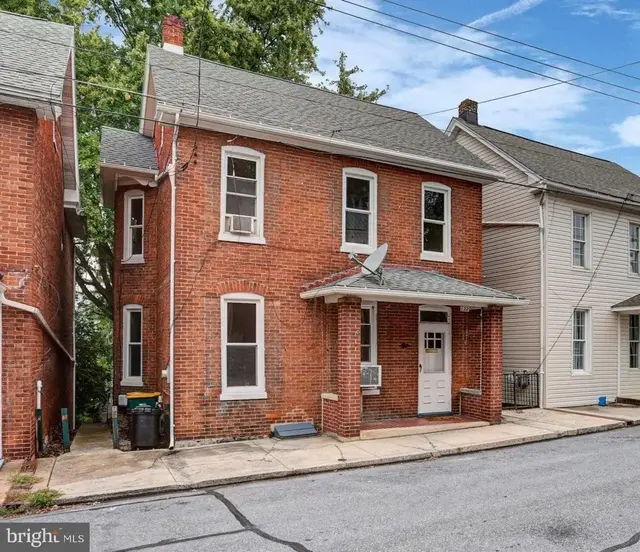 122 Harrison Ave, Waynesboro
