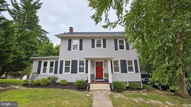 4601 Lincoln Dr, Baltimore