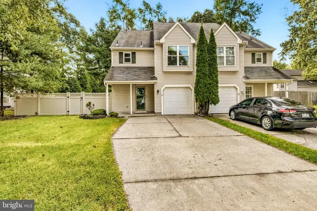 69 Meadows Dr, GLASSBORO