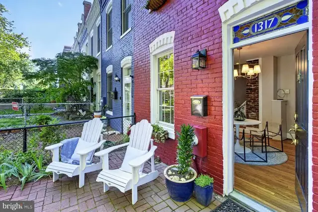 1317 Potomac Ave Se, Washington
