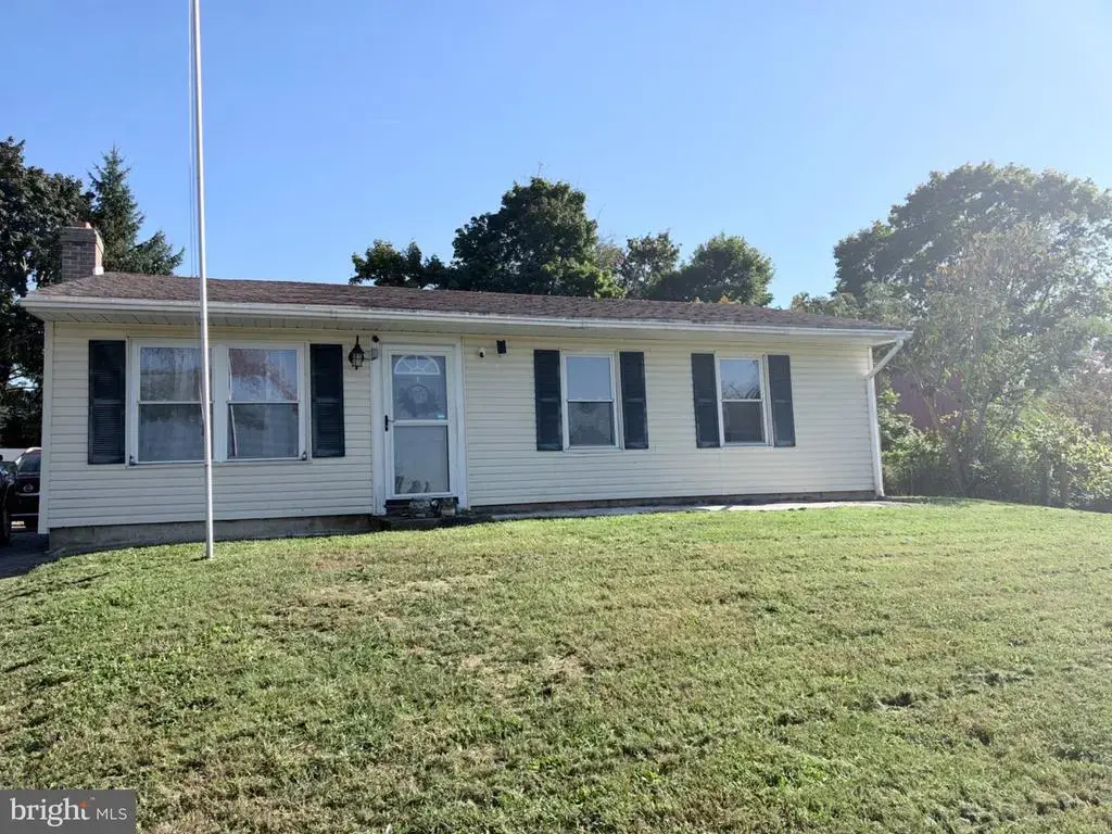 392 Westview Rd, FAYETTEVILLE
