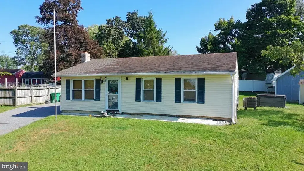 392 Westview Rd, FAYETTEVILLE