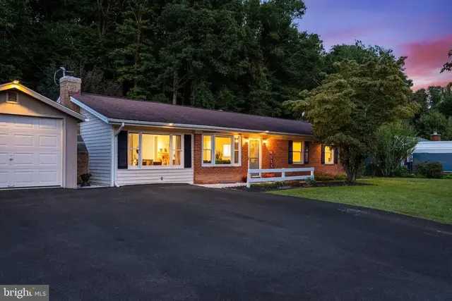 4529 Bill Moxley Rd, Mount Airy