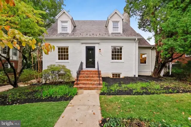 4617 De Russey Pkwy, Chevy Chase