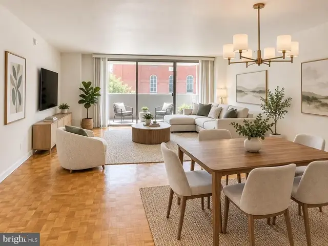 224-30 W Rittenhouse Sq #214, Philadelphia