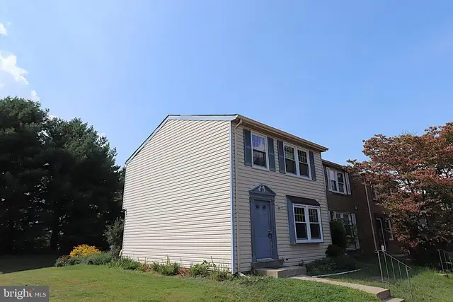 11 Mountain Laurel Ct, Gaithersburg