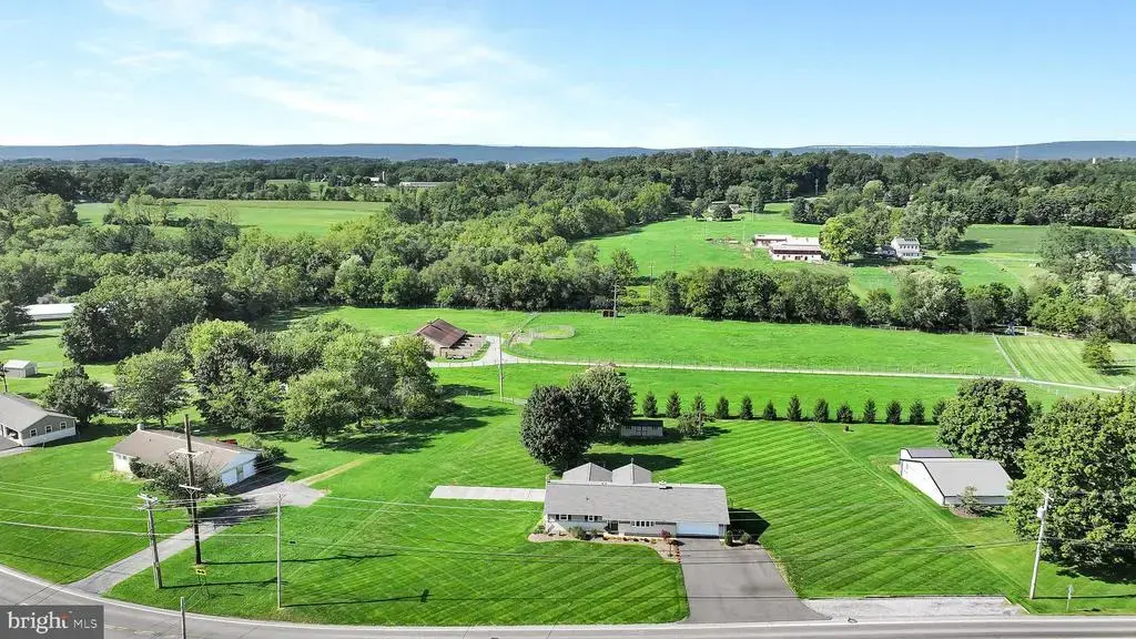 520 Stracks Dam Rd, MYERSTOWN