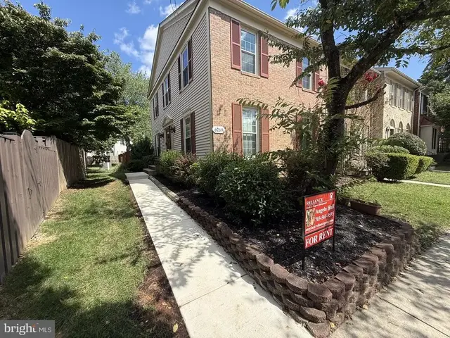 6269 Walkers Croft Way, Alexandria