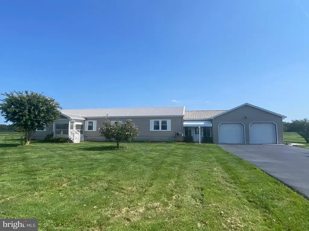 12262 Country Dr, SEAFORD