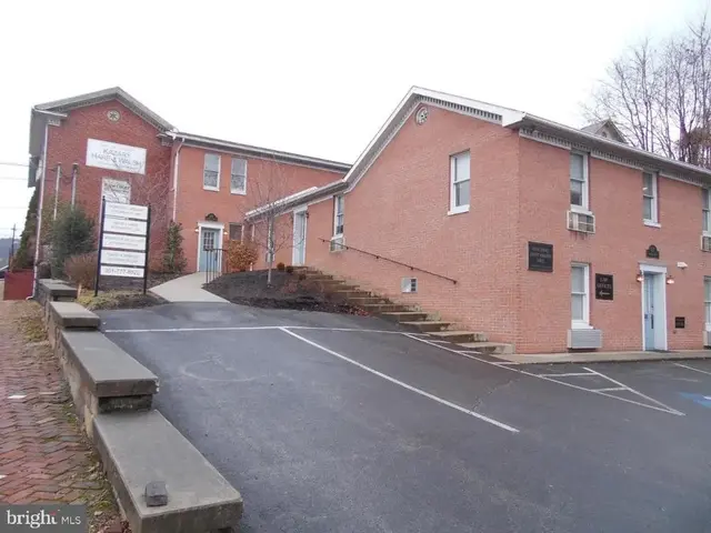 127 Greene St, Cumberland